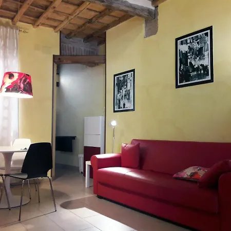 Anastasia - Hidden Balcony Inside Trastevere Appartement *